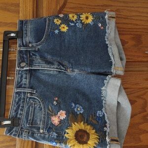 NWT Free People x Driftwood Lulu Sunflower Denim Shorts Sz 25 in great condition